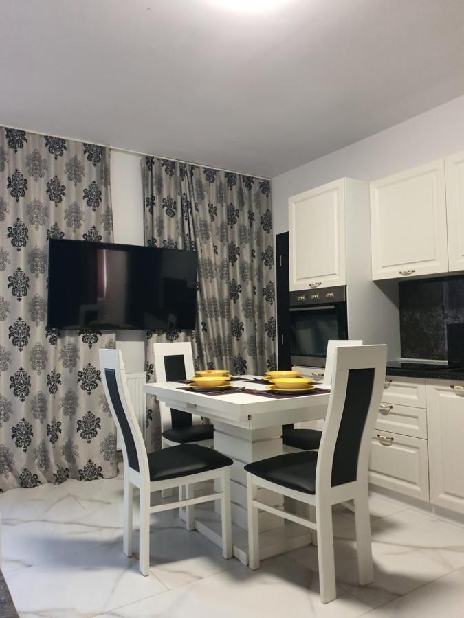 Centre Apartment Oradea Eksteriør bilde